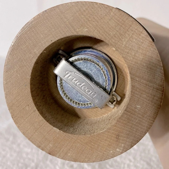 Vintage Trudeau 12” Blonde Wood Pepper  Grinder Pepper Mill - Picture 11 of 13